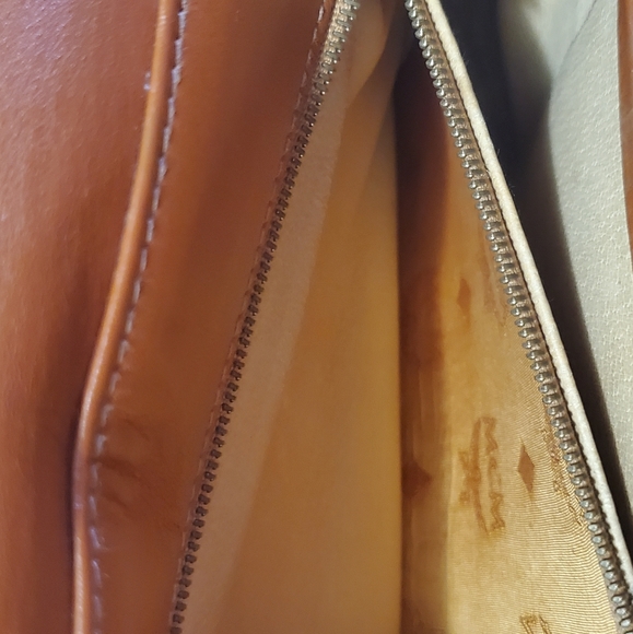 Sling bag - Picture 8 of 12